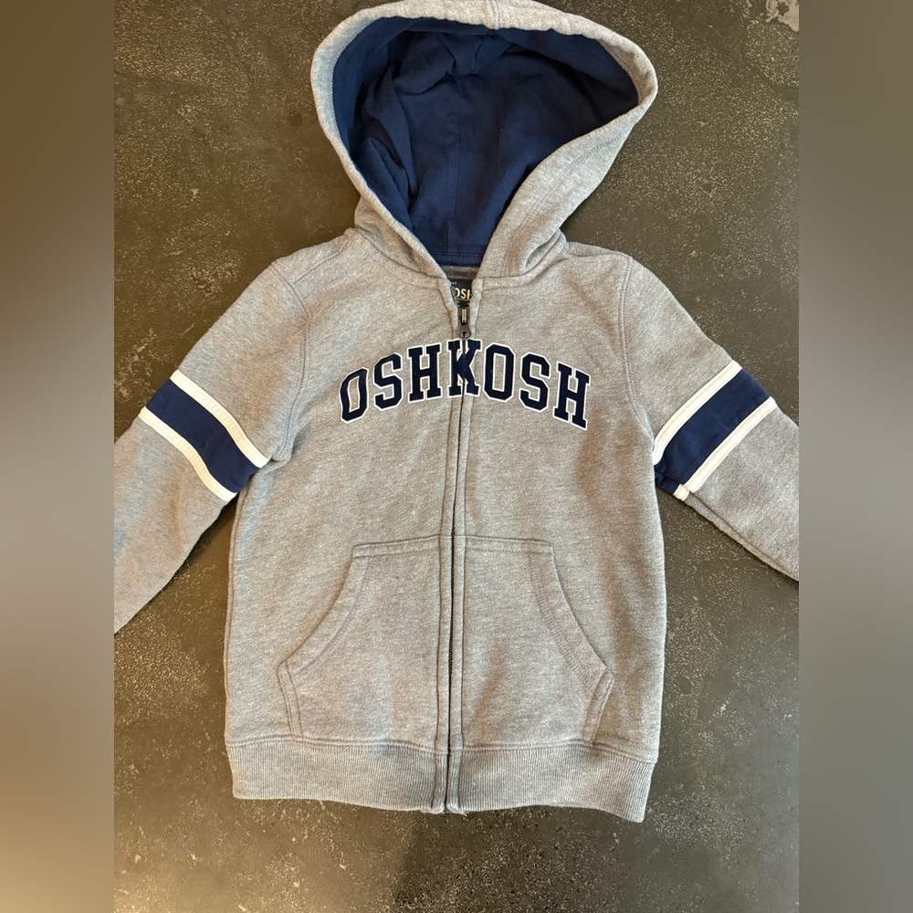 NWOT 5T hoodie